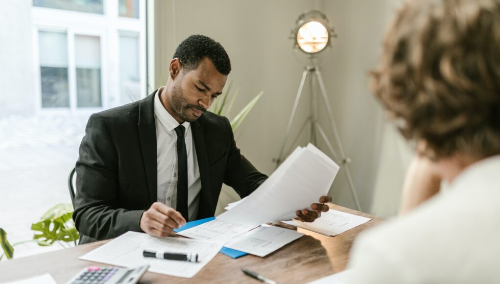 Le courtier en assurance fait gagner énormément en temps